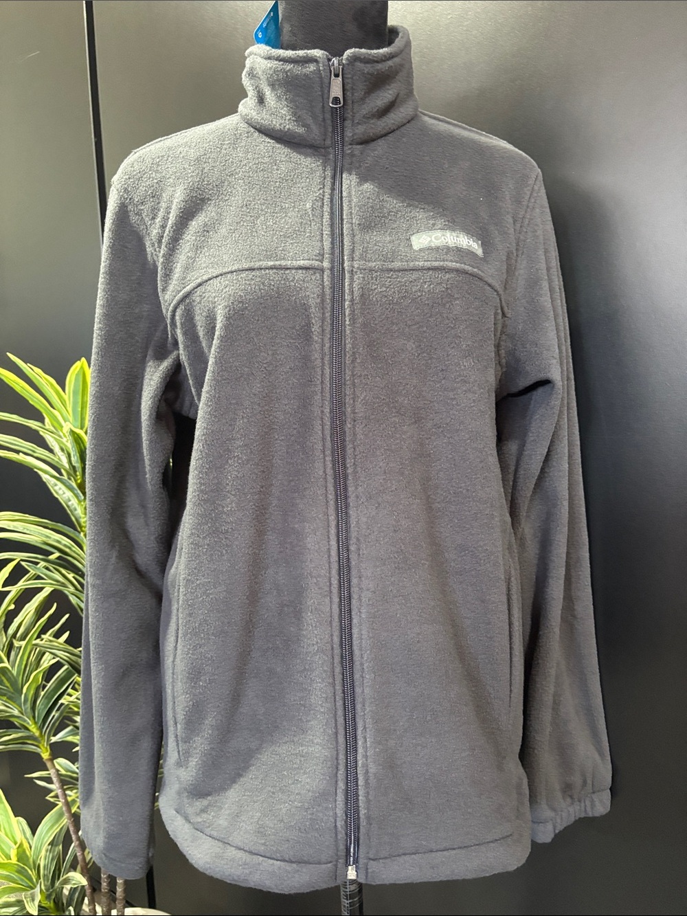 Columbia Mount Grant  Fleece,full zip,high neck,hip zip pockets, bungee waist